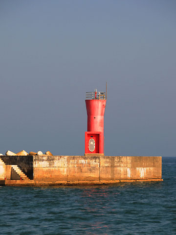 久美浜港南防波堤灯台