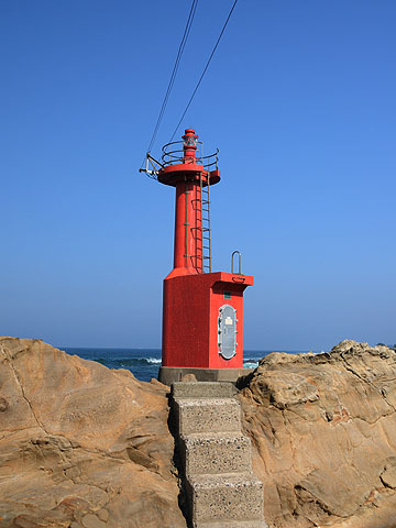 三津港島堤灯台