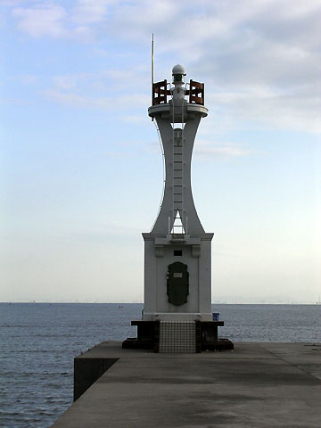 千代崎港南防波堤灯台