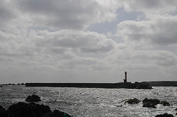 高瀬港沖防波堤北灯台