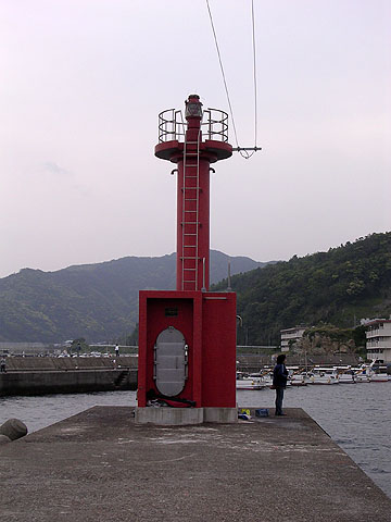 佐賀関漁港田中東防波堤灯台