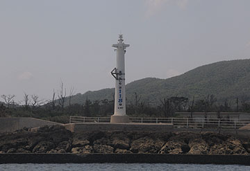 仲間港南防波堤灯台