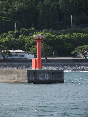 稲取港第2北防波堤灯台