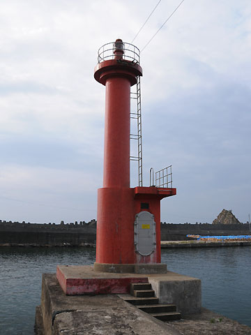 網代港南防波堤灯台