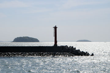 知柄港沖防波堤北灯台