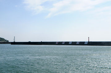 知柄港沖防波堤北灯台