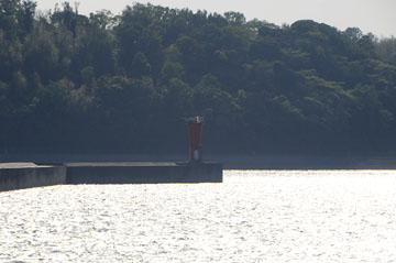 東幡豆港正面防波堤西灯台