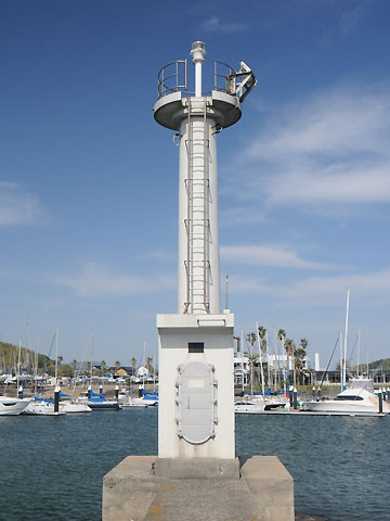 東幡豆港洲崎南防波堤灯台