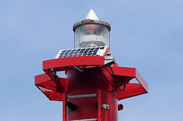 日間賀港第6号防波堤灯台