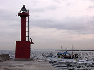 伊良湖港防波堤灯台