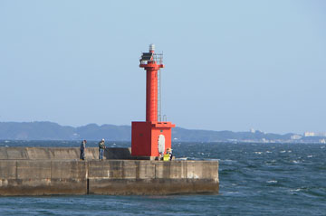 伊良湖港防波堤灯台