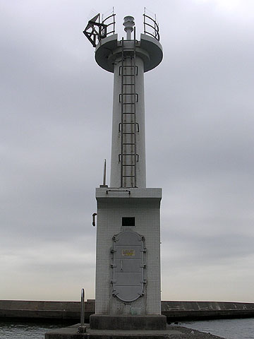伊良湖港防砂堤灯台