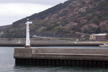 泉港東防波堤灯台