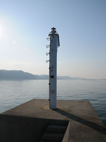 小鈴谷港大谷北防波堤灯台