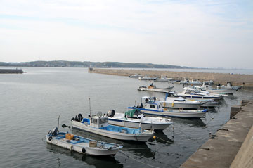 河和漁港南防波堤灯台