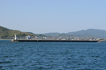 倉舞港沖防波堤西灯台