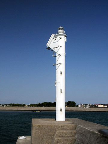 三河福江港古田防波堤灯台