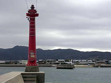 三河福江港向山北防波堤灯台