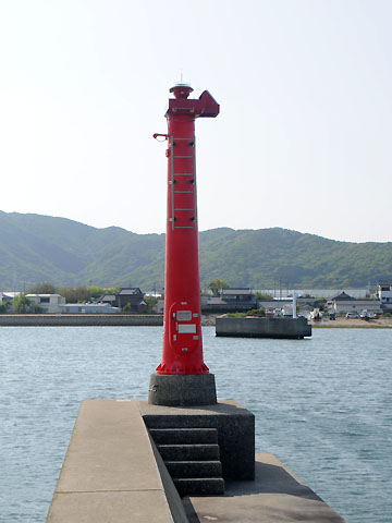 三河福江港向山北防波堤灯台