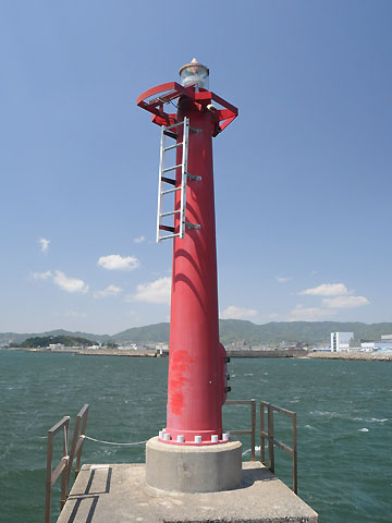 三河港蒲郡ヨットハーバー東防波堤灯台