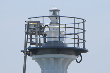 三河港三谷南防波堤東灯台