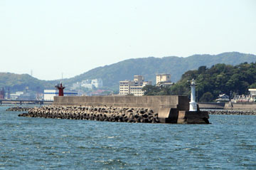 三河港三谷南防波堤東灯台