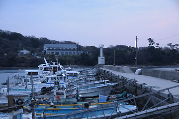 佐久島港太井ノ浦防波堤灯台