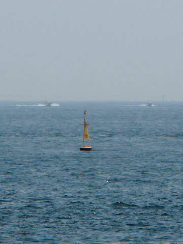 下瀬礁西方B灯浮標