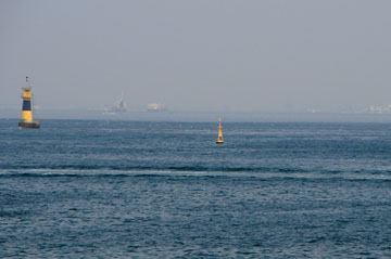 下瀬礁西方B灯浮標