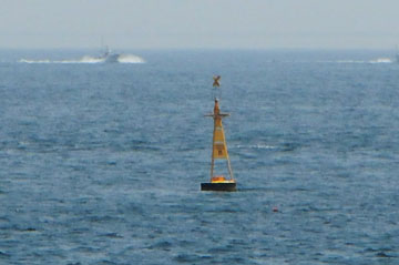 下瀬礁西方B灯浮標