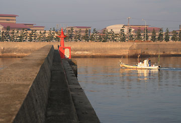 常滑港南防波堤灯台