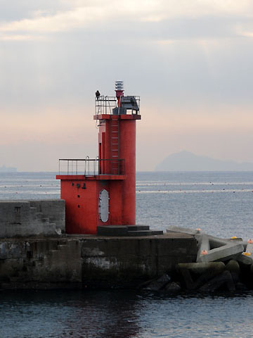 豊浜港南防波堤灯台