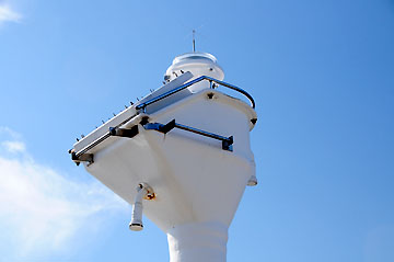 一本木港大泊北防波堤灯台