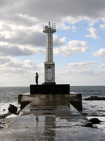 岩崎港第二南防波堤灯台
