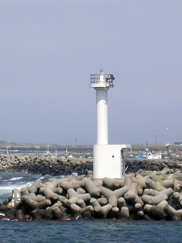 大間港北防波堤南灯台