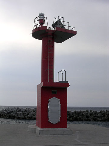 白糠港焼山第1東防波堤灯台