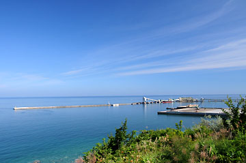 尻屋岬港尻屋東防波堤灯台