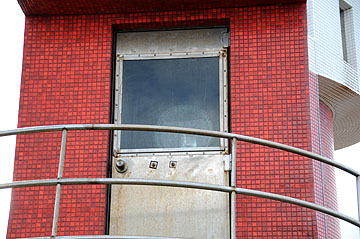 鳥居埼北方照射灯