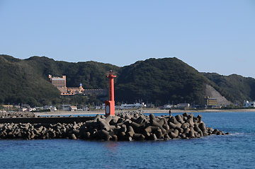 天津港南防波堤灯台