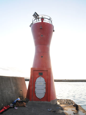 船形港東防波堤灯台