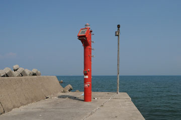 萩生港第1防波堤灯台