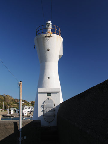 浜波太港防波堤灯台