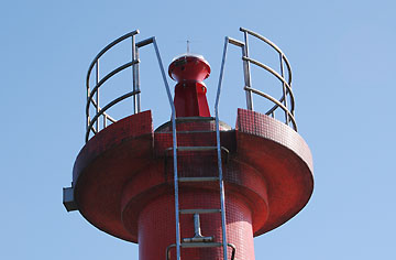 鴨川港小寄防波堤灯台