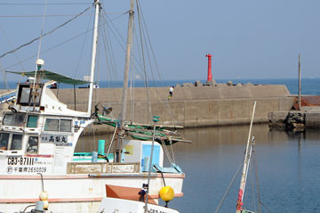 金谷港第1防波堤灯台