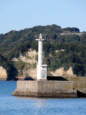 勝浦港西防波堤灯台
