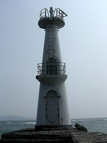 上総豊浜港防波堤灯台