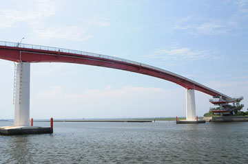 中の島大橋橋梁灯(C2灯)