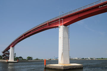 中の島大橋橋梁灯(R1灯)