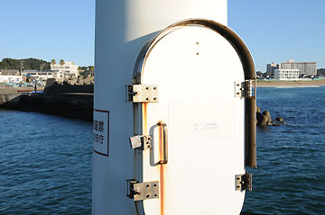 御宿港南防波堤灯台