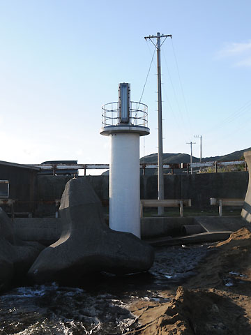 乙浜港導灯（前灯）